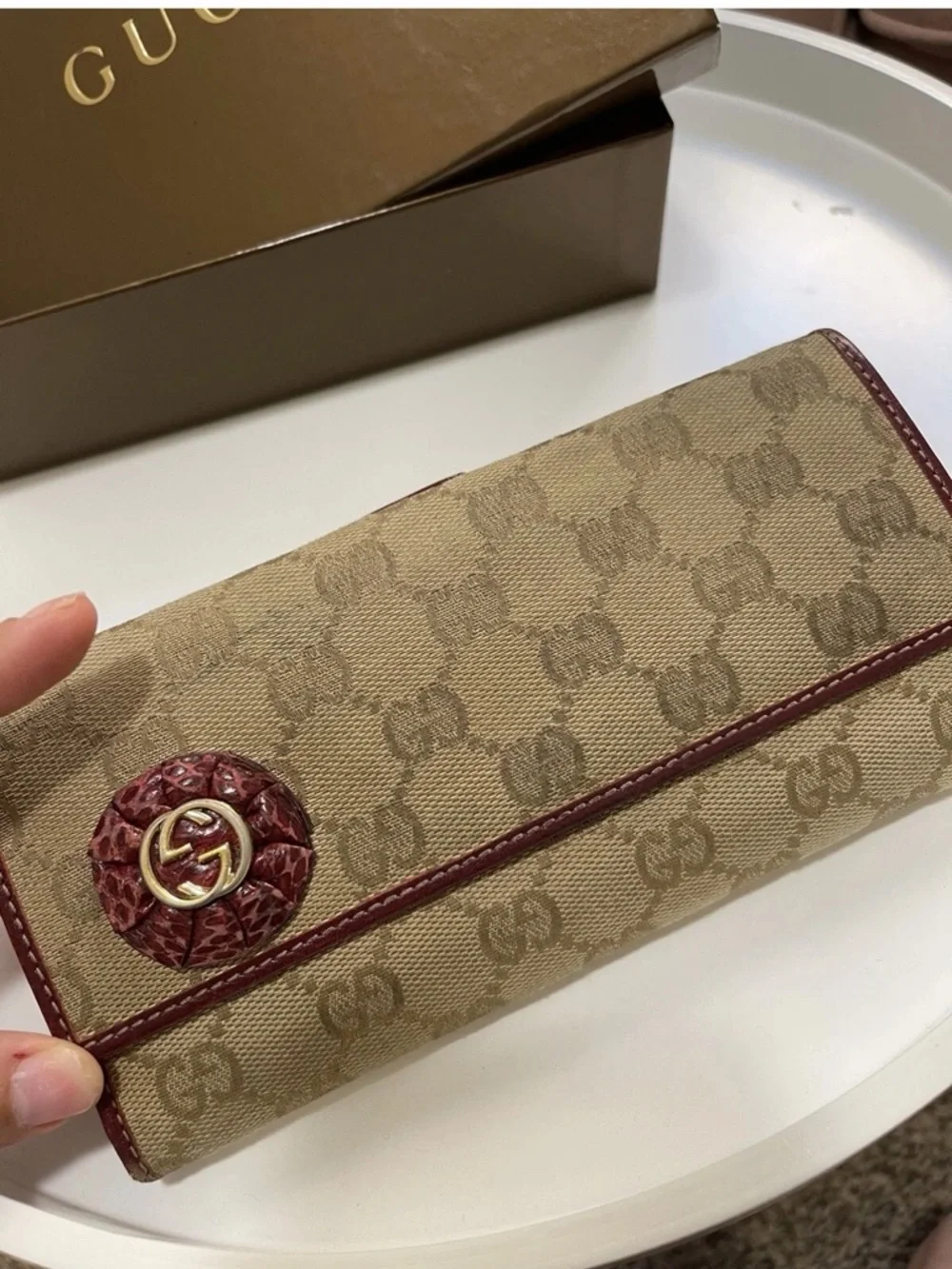 Gucci Beige GG Canvas Continental Wallet with Burgundy Trim - Picture 3 of 7
